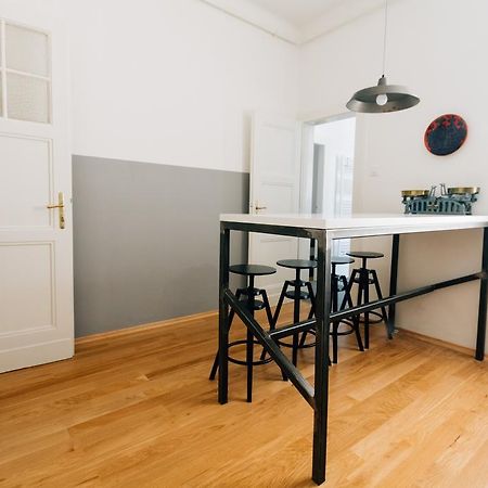 Mazuranic Square Apartment ザグレブ 部屋 写真